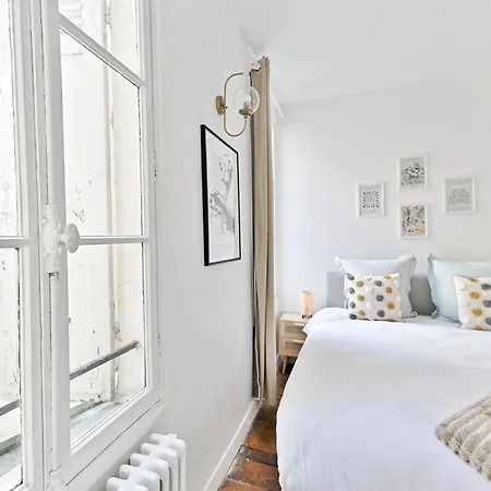 Parisien Spacieux #marais #rivoli Apartment